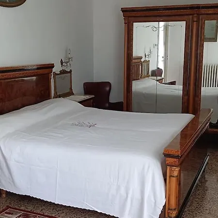 Casa Vacanze Al Trucco Lägenhet Val della Torre